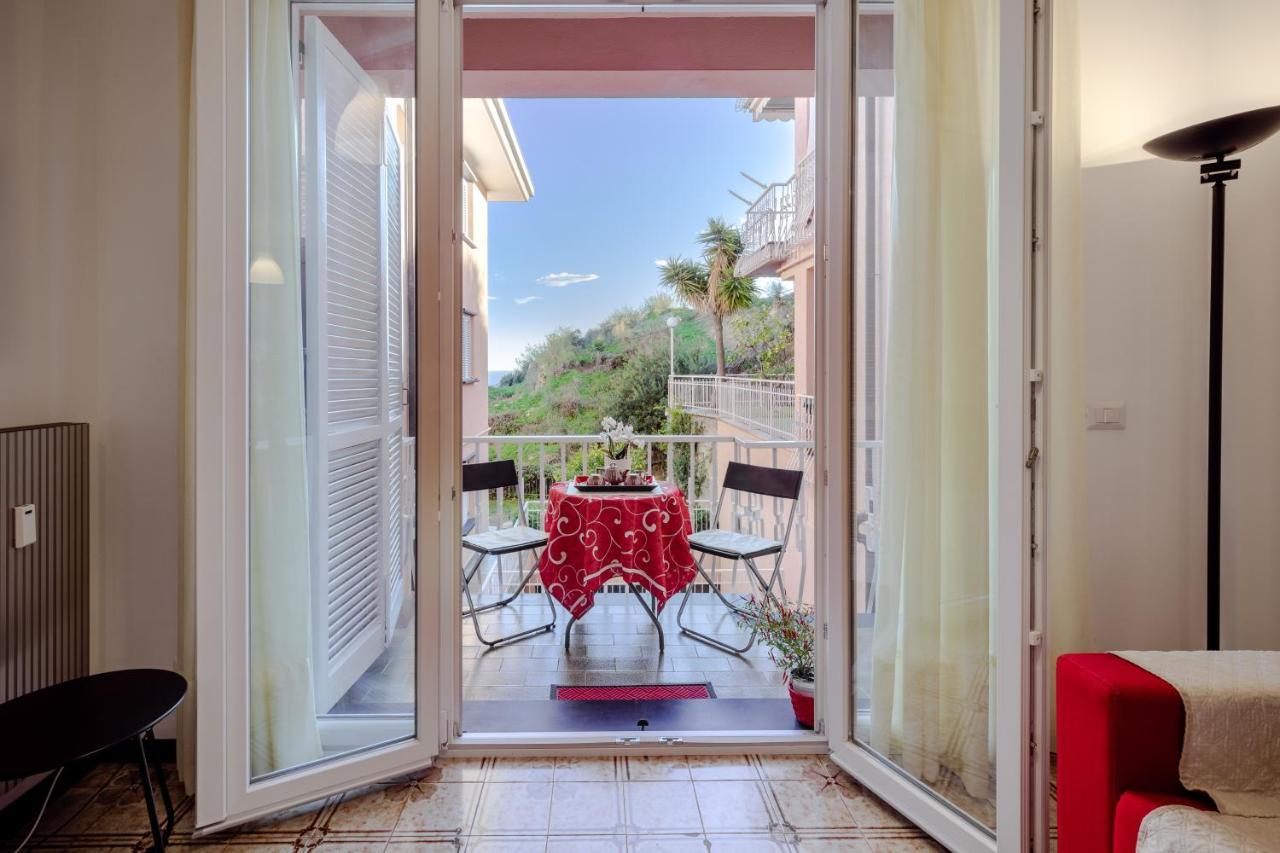 086 - Sunshine Home, 5 Minuti Dalla Spiaggia - Parcheggio Privato Gratis Incluso 欧斯佩达蒂 外观 照片